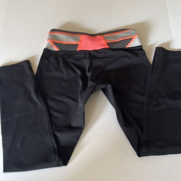 Lululemon Groove Reversible Pants - Picture 2 of 7